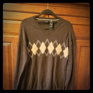 Axcess a Claiborne company men's sweater
